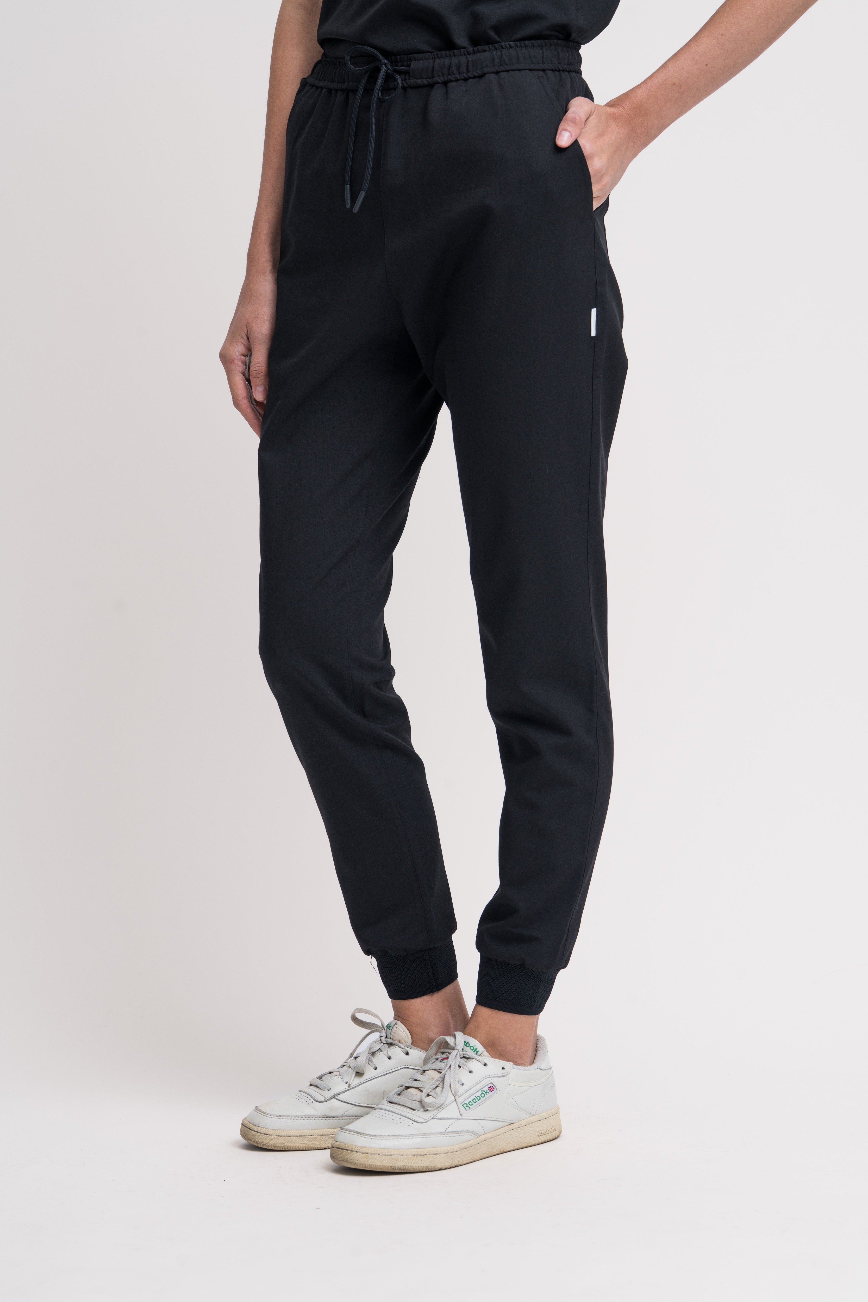 WOMEN'S CORE SCRUB JOGGER PANT | BLACK