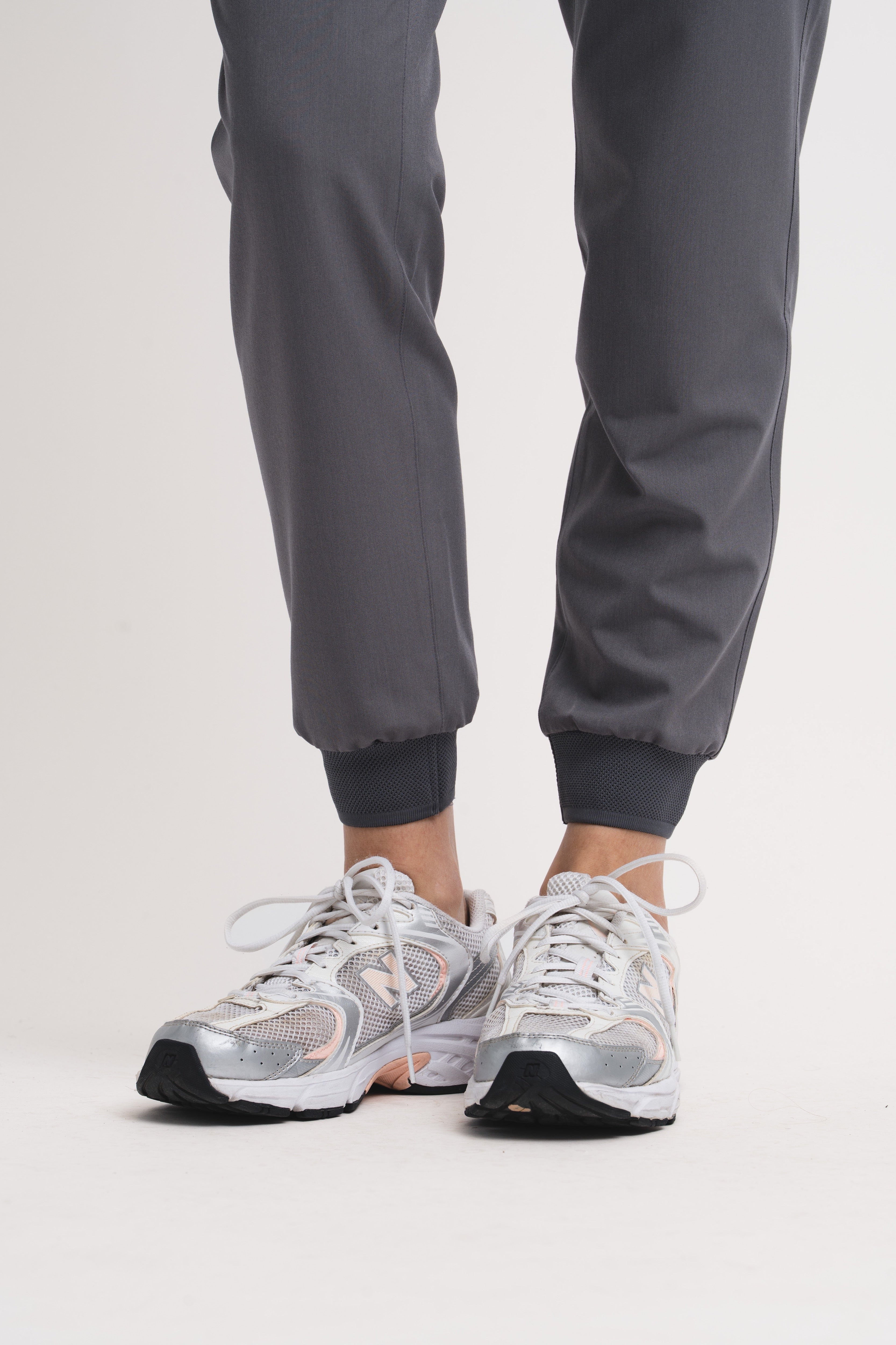 WOMEN'S CORE SCRUB JOGGER PANT | GREY