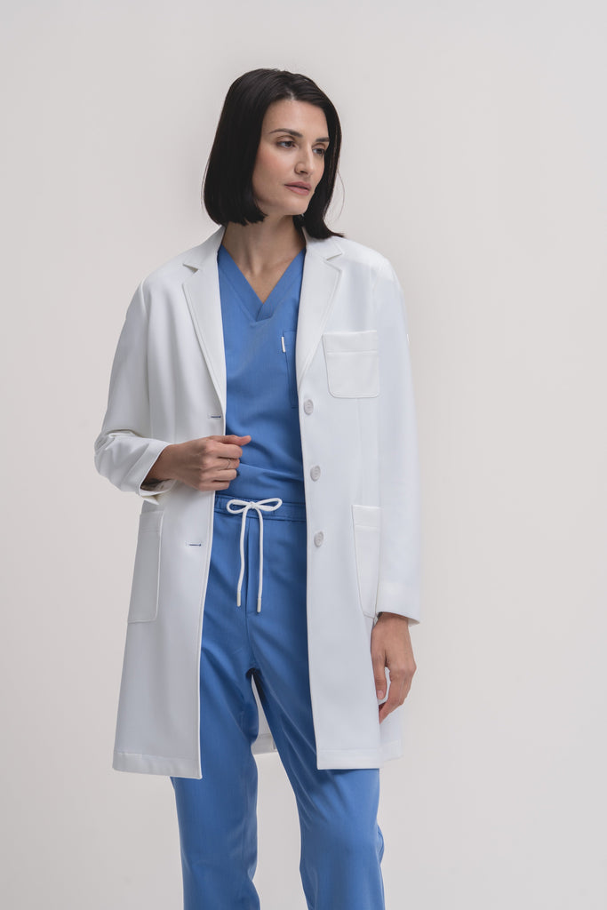 WOMEN'S LAB COATS & JACKETS