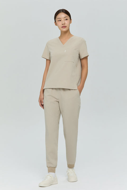 Perfect Straight Scrub Jogger in Cappuccino