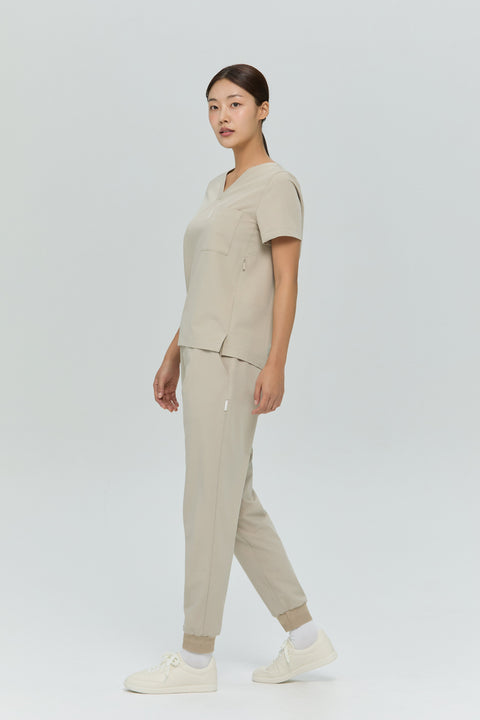Perfect Straight Scrub Jogger in Cappuccino