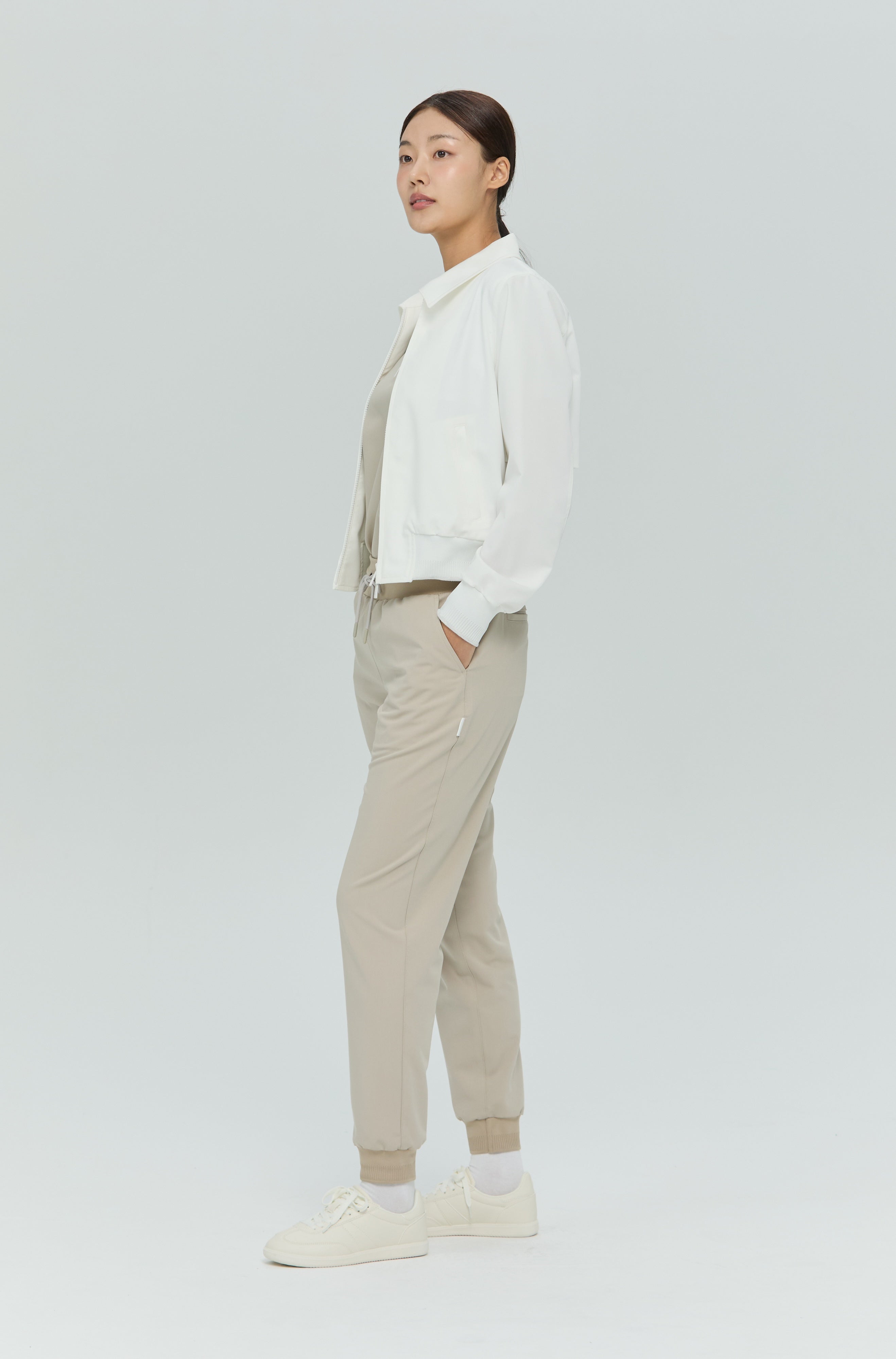 Feather Back Vent Jacket in White