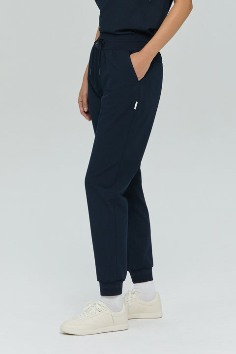 Perfect Scrub Jogger in Navy