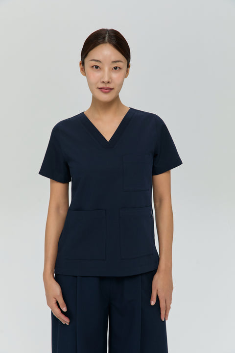 Perfect V Neck 3 Pkt Scrub Top in Navy