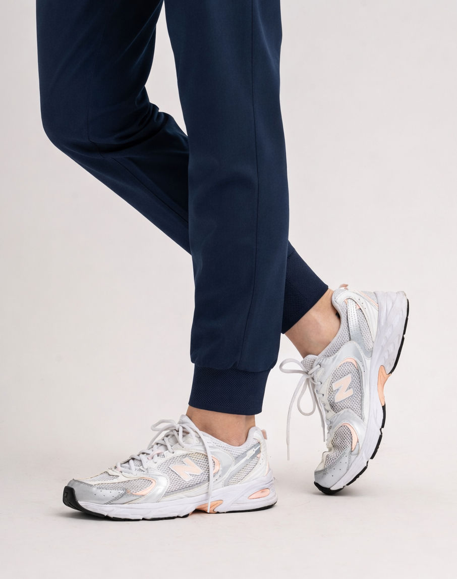 True Waist Scrub Jogger in Navy